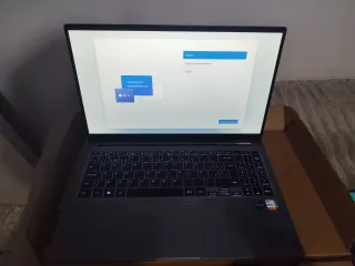 Samsung Galaxy Book 4 i7 16GB 1TB NUEVO+accesorios