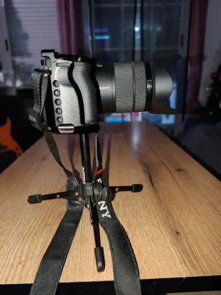 Cámara Sony A6600 + Objetivo 18-135mm + Smallrig