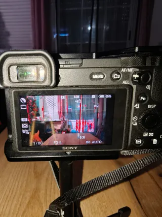 Cámara Sony A6600 + Objetivo 18-135mm + Smallrig