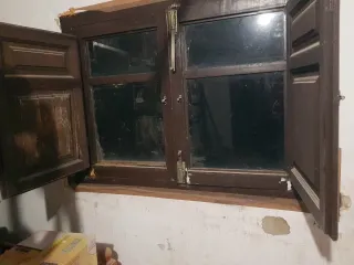 Ventana madera para restaurar