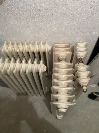 Radiadores de agua vintage. 60 cm entre bocas