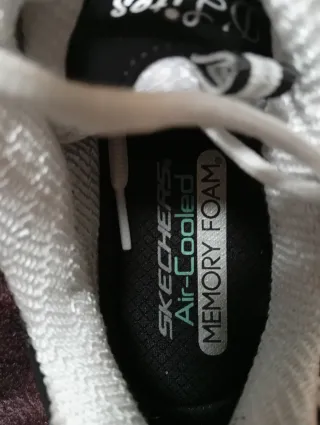 Tenis Skechers D'Lites Negro/Blanco