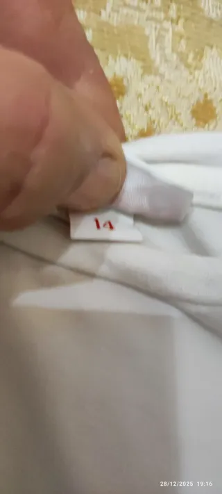 T-shirt bambina maniche lunghe con farfalla