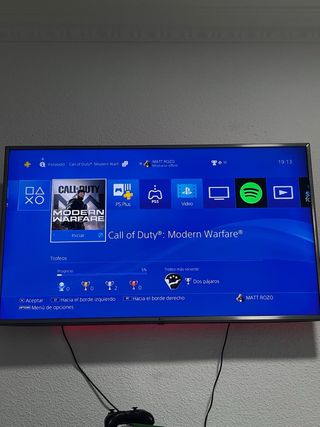 PS4 1TB Negra + Mando + 2 Juegos+cable de poder