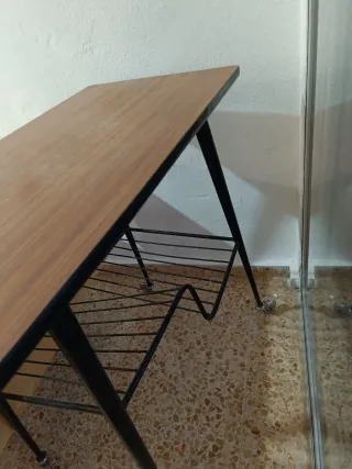 Mesa auxiliar vintage madera y metal