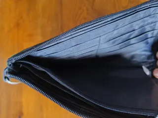 Cartera de mano bordada floral