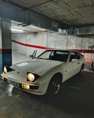 Porsche 924 1985
