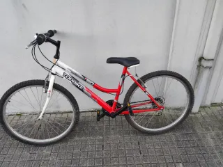 Bicicleta TOPBIKE Roja y Blanca