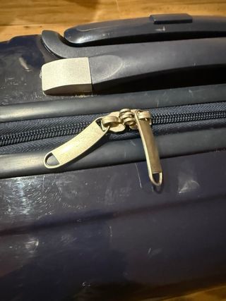 Maleta AVENGERS 4 ruedas (40x22x30)