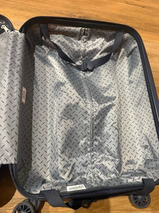 Maleta AVENGERS 4 ruedas (40x22x30)