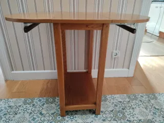 Mesa de cocina plegable de madera