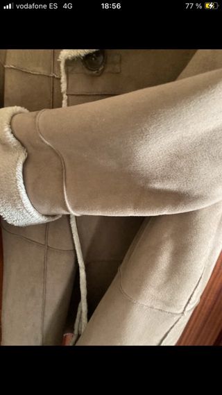 Abrigo largo beige con borreguito