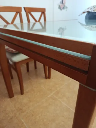 Mesa de comedor cristal y madera
