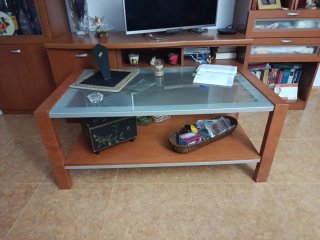 Mesa de comedor cristal y madera y mesa baja centr