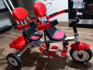 Triciclo doble para niños