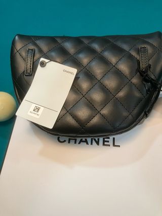Riñonera Chanel acolchada