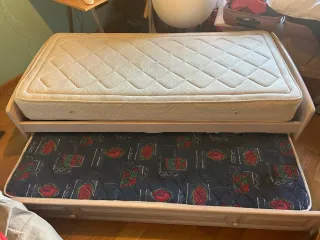 Cama nido 90x200cm madera + 2 colchones