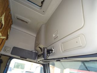 Volvo FM 440-CAMIONES FURGONES