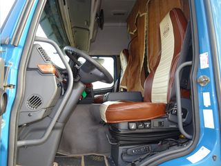 Volvo FM 440-CAMIONES FURGONES