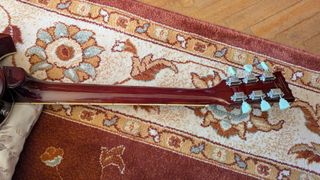 Guitarra Vintage V100 Ice Tea