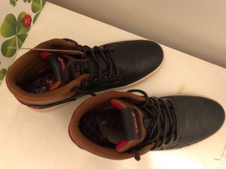 Zapatillas Levi's niño T37 a estrenar