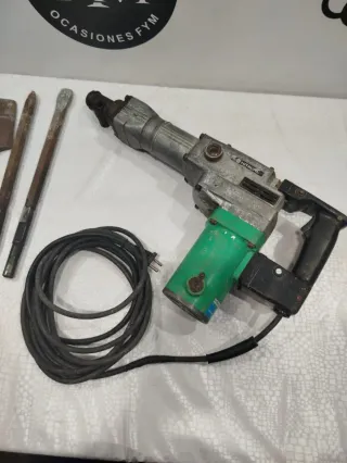 Martillo Hitachi con 3 Cinceles