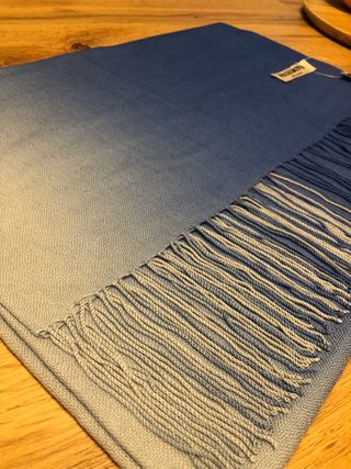 Pashmina sfumata blu e azzurro