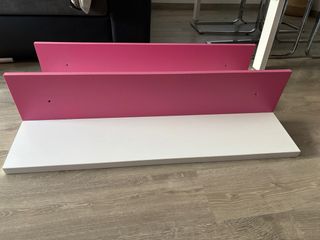 Armario y cama infantil blanco y fucsia