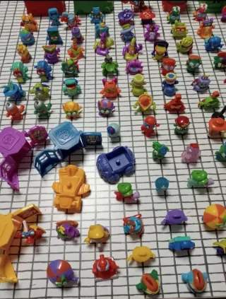 Colección Zomblings y Superthings
