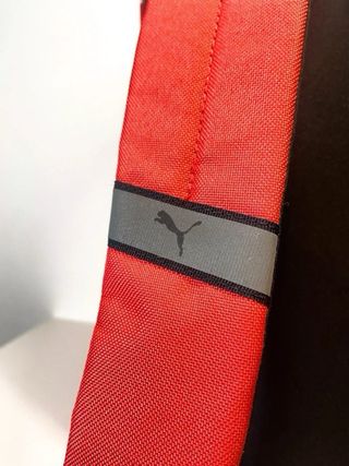 Mochila Puma Roja y Blanca