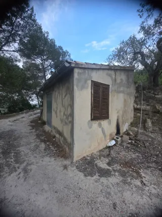 Terreno en venta contruible tiene agua