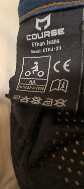 Vaqueros Moto T32-32