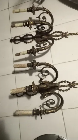 Aplique de pared 3 brazos antiguos tulipas