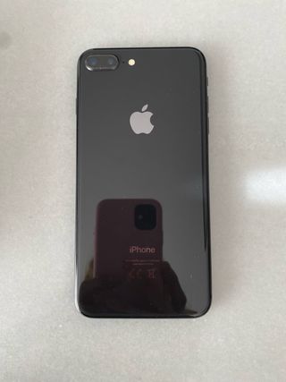 iPhone 8 Plus 64GB Grigio Siderale + Scatola e Custodia