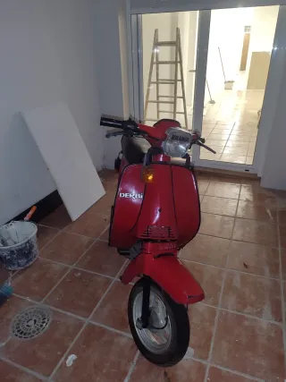 Ciclomotor derbi Clásico Rojo