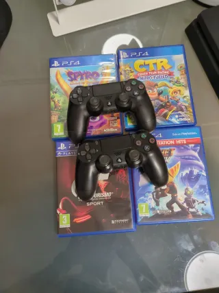 PS4 1TB + 10 Juegos + 2 Mandos