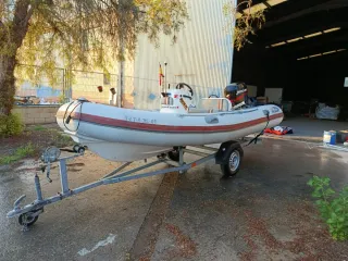 Semirrígida Valiant 4.50 con Mercury 50 cv 2t..