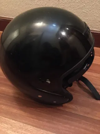 Lote: 2 Cascos Moto  Blanco y Negro sin visor