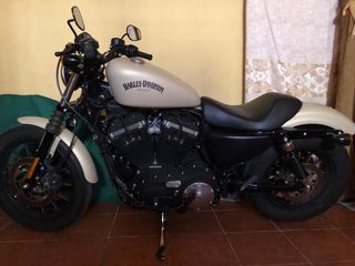 Harley Davidson 883