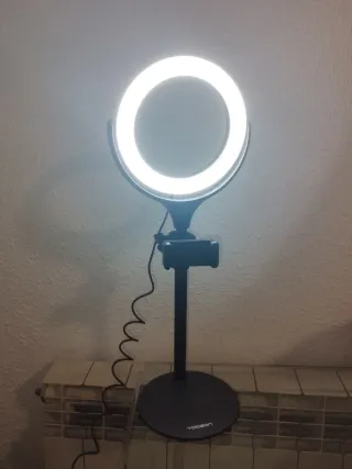 Aro de Luz LED Profesional con Trípode