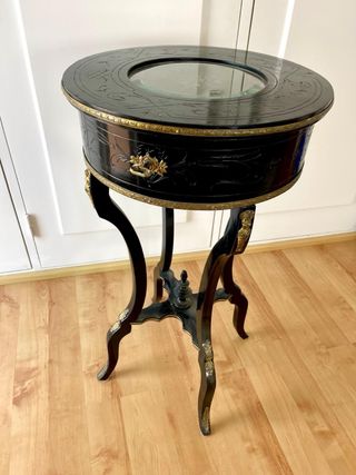 Mesa pedestal redonda estilo francés