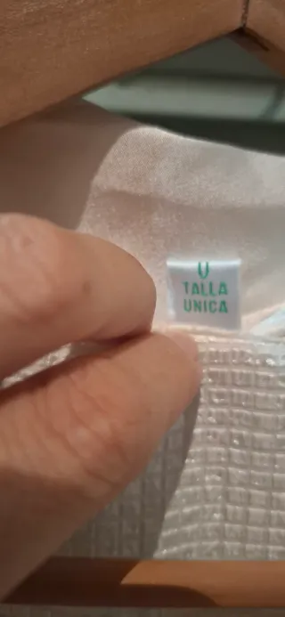 Pijama premamá blanco. Equivalente talla M