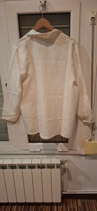 Pijama premamá blanco. Equivalente talla M