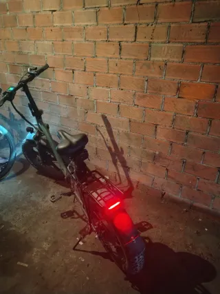 Bicicleta eléctrica plegable