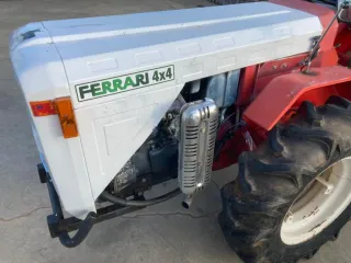 Tractor Ferrari F75 4x4 con documentación
