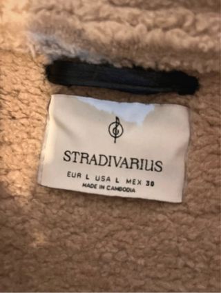 Chaqueta Stradivarius negra estilo aviador
