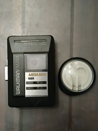 Sony Discman D32, regalo Walkman WM-BF44