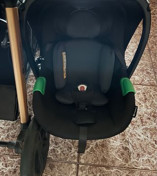Carro de bebé y silla coche