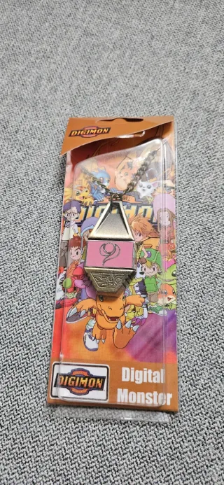 Emblema Amabilidad Digimon Metálico