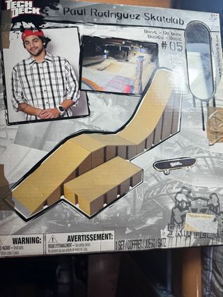 Rampa Tech deck + 6 skates
